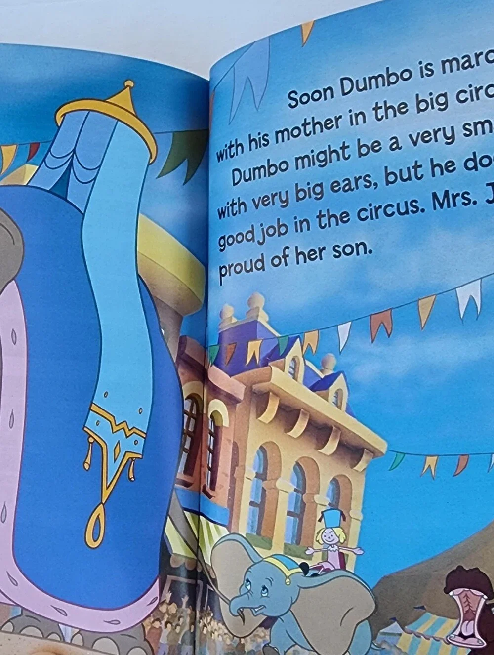 2012 Disney Stories With Simba, Dalmations, Dumbo & Aristocats!!!